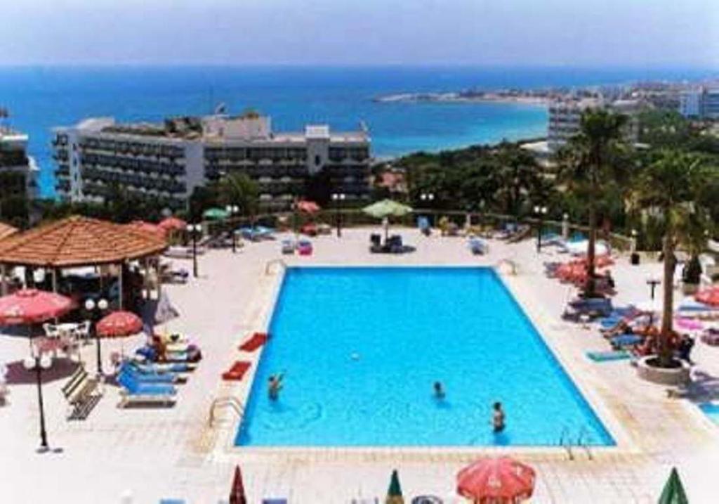 Tofinis Hotel Ayia Napa Eksteriør billede